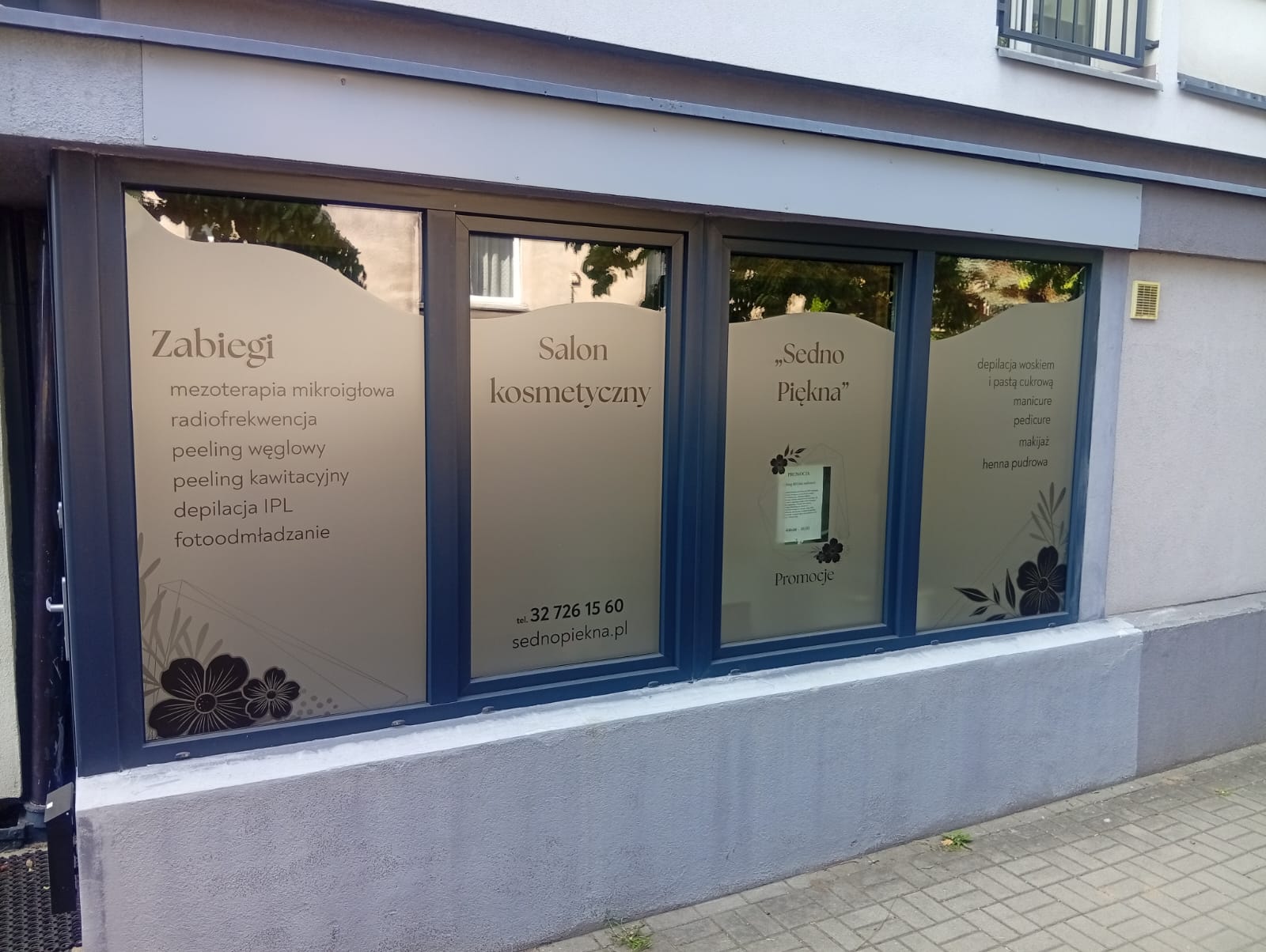 Jasne i eleganckie wnętrze salonu Sedno Piękna